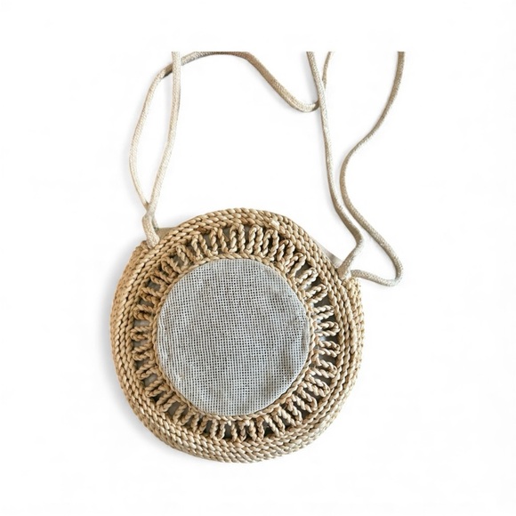 Vintage Floral Embroidered Straw Round Bag - Picture 8 of 8